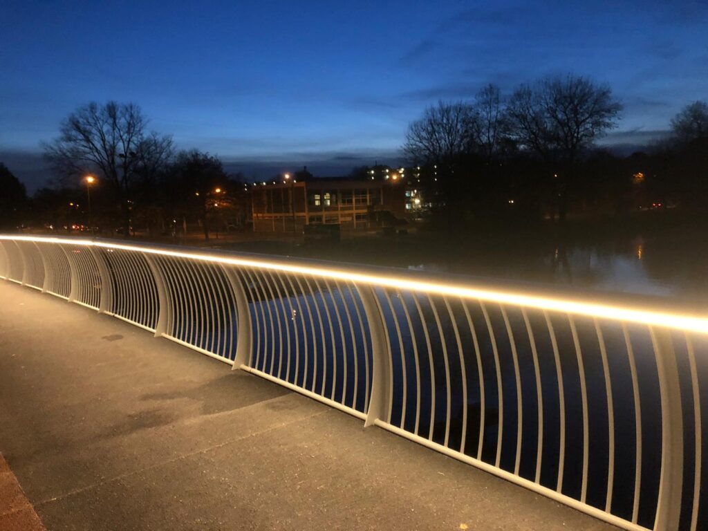 Jan Hendrik Oortbrug Oegstgeest verlichte leuning